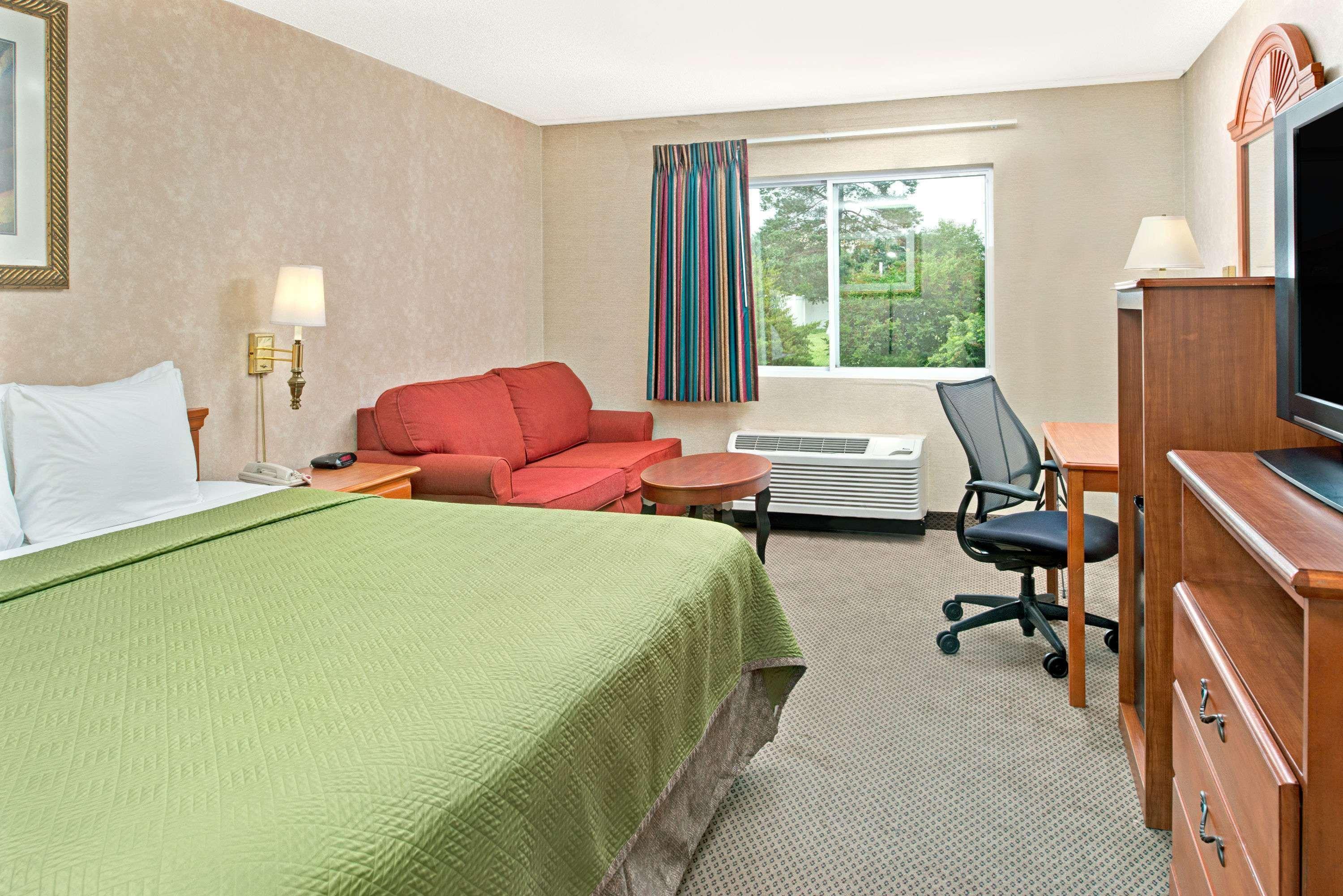 Travelodge By Wyndham Lincoln Airport I-80 מראה חיצוני תמונה