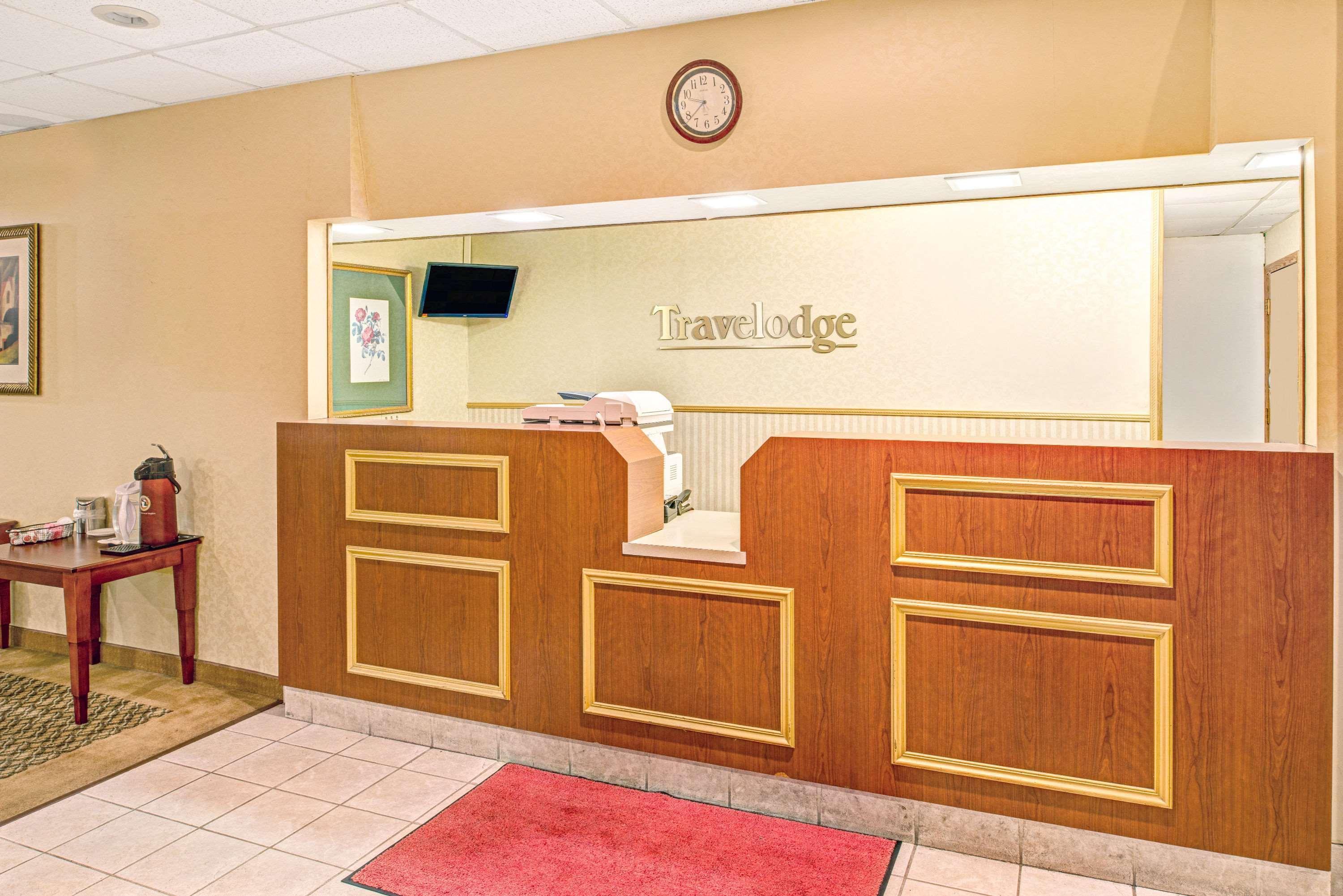 Travelodge By Wyndham Lincoln Airport I-80 מראה חיצוני תמונה